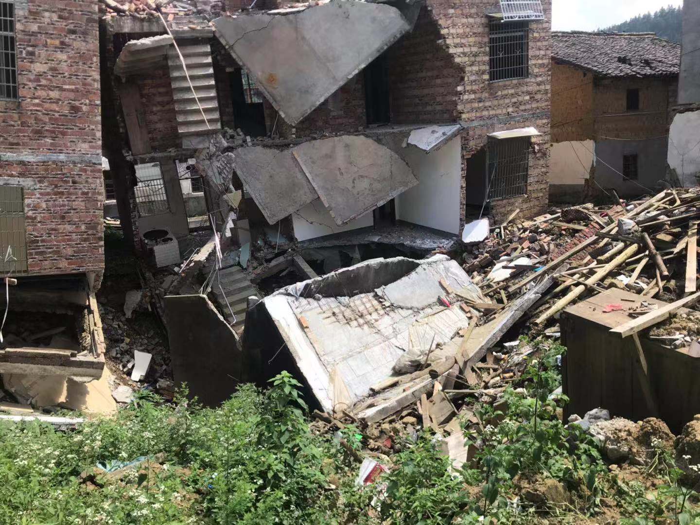 违建房屋被拆迁