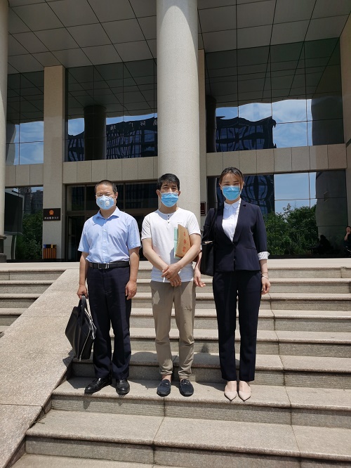 冠领律师办案现场