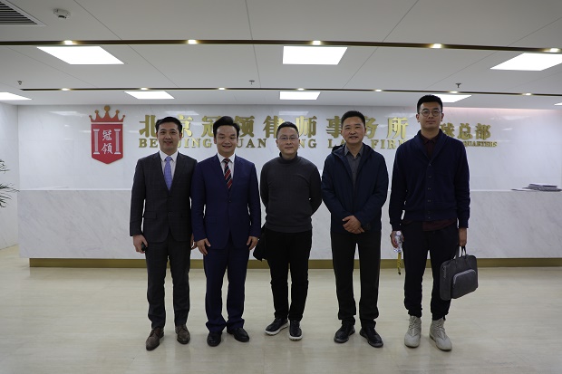 周旭亮律师